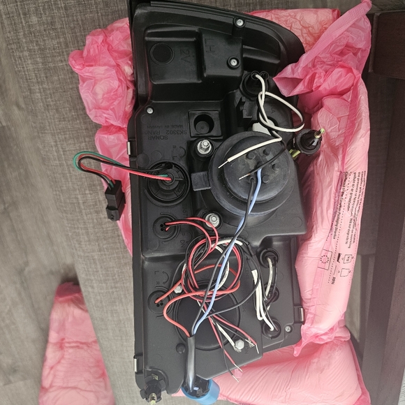 Spyder Auto Group Halo Projector Headlights (Chrome) - 5010506 - Picture 8 of 9